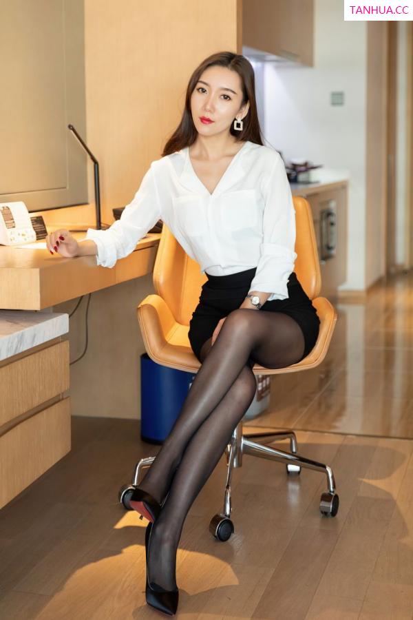 小乔  [XiuRen]高清写真图 2021.01.27 No.3049 艾静香第43张图片